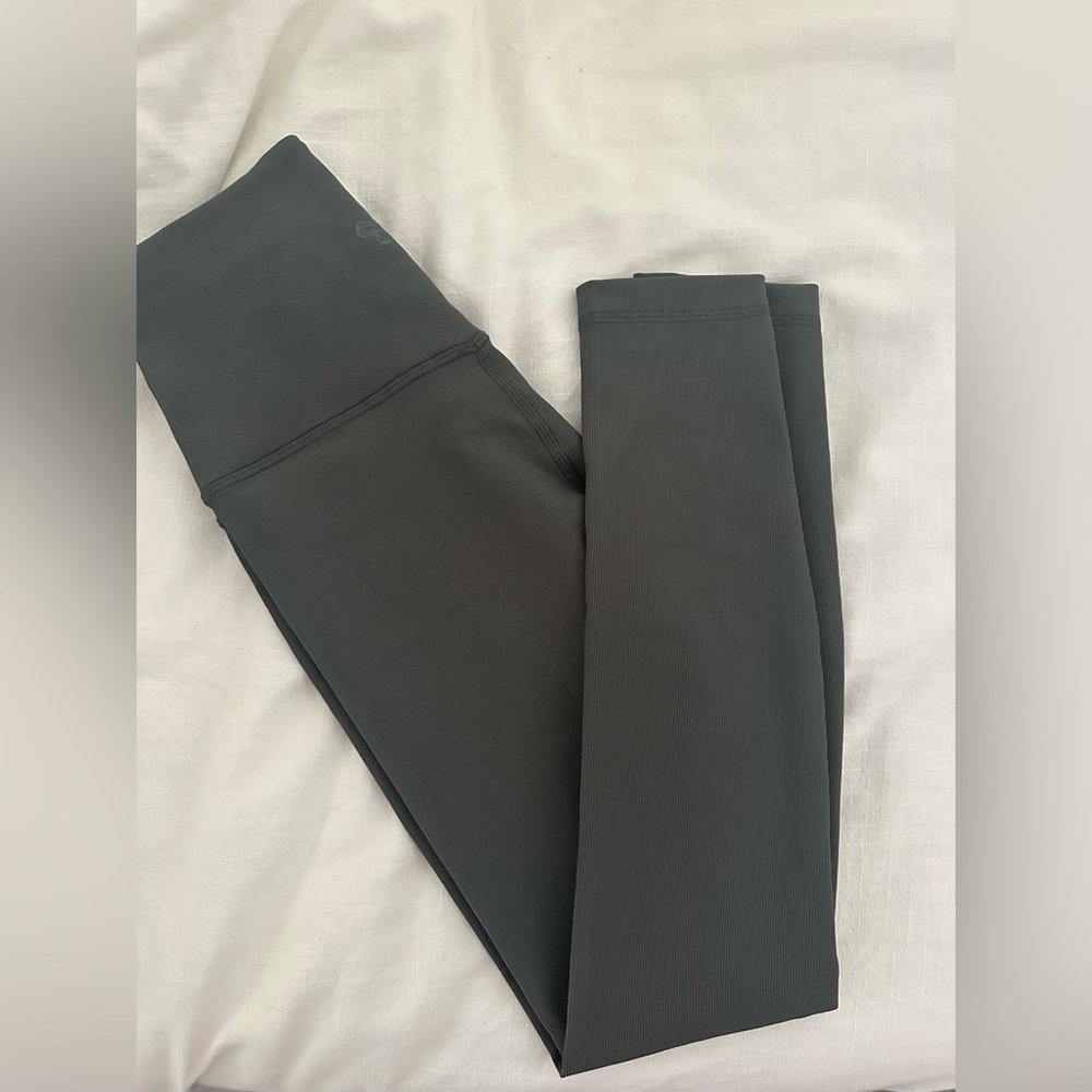 TNA leggings
